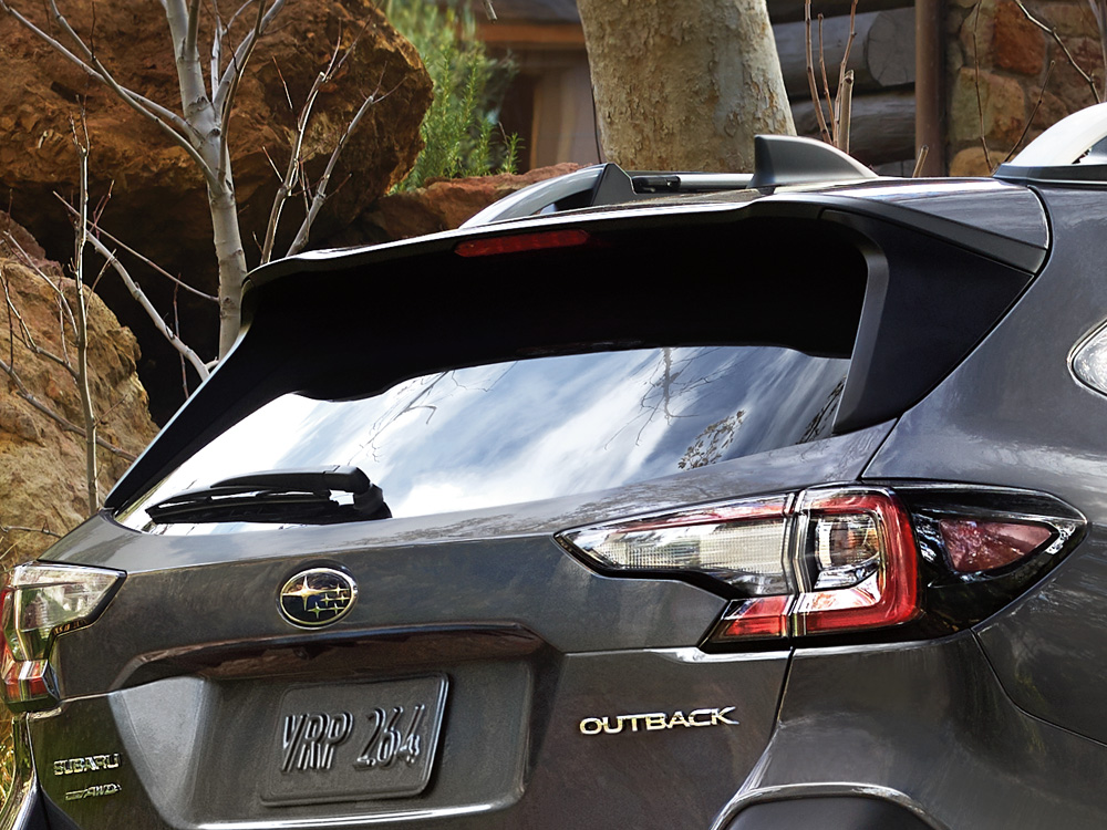 Subaru Outback 2025 Déflecteur à la ligne de toit avec feu d’arrêt intégré